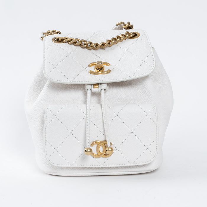 Pre-Loved Chanel ™ White Pebbled Leather Duma Backpack