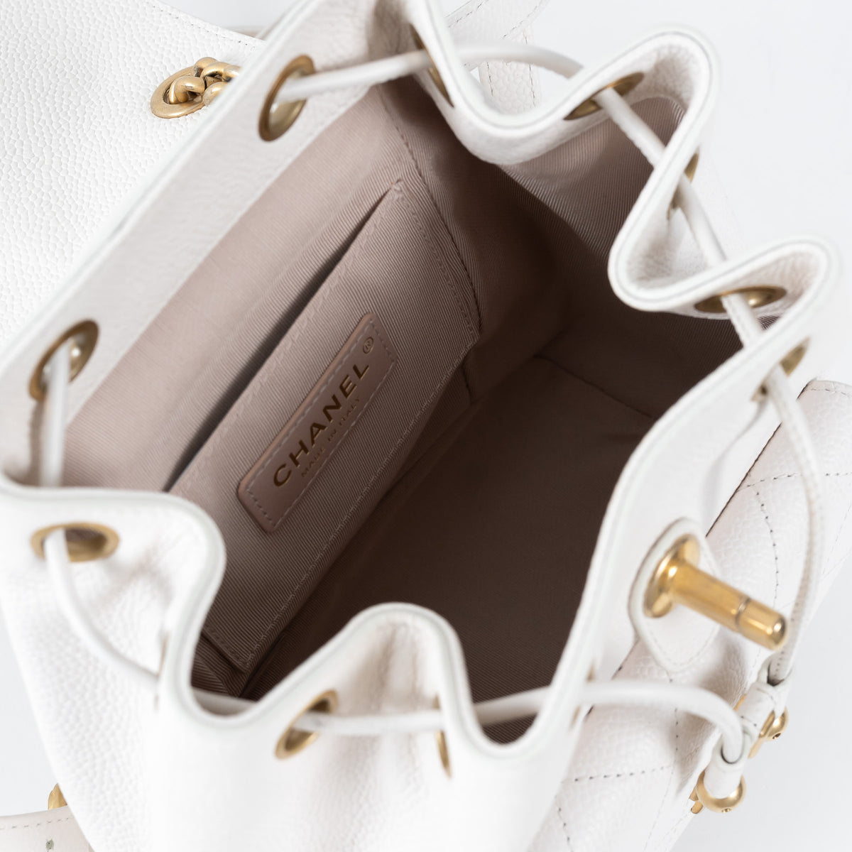 Pre-Loved Chanel ™ White Pebbled Leather Duma Backpack