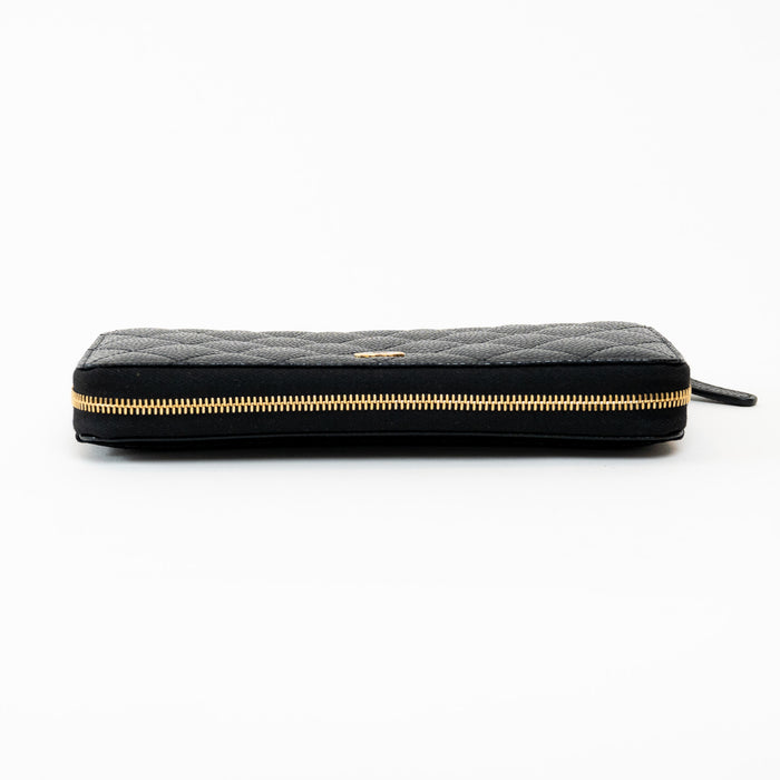 Pre-Loved Chanel™ Black Pebbled Leather Zip Around Wallet