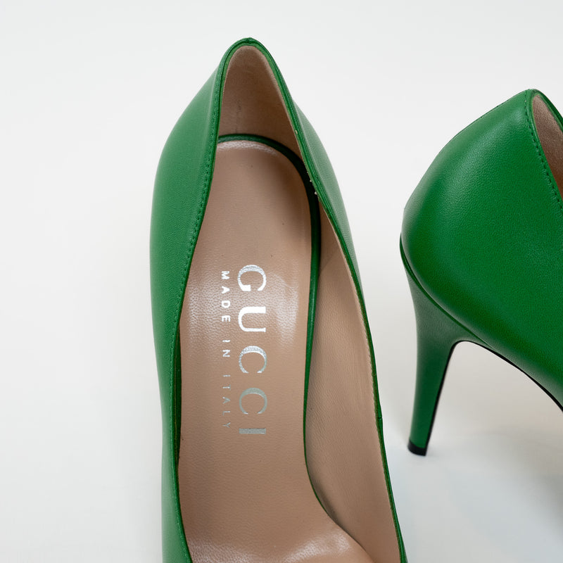 Gucci Green Grained Pump Heels Size 39.5