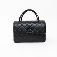 Pre-Loved Chanel™ Black Grained Quilted Leather Large Trendy Bag