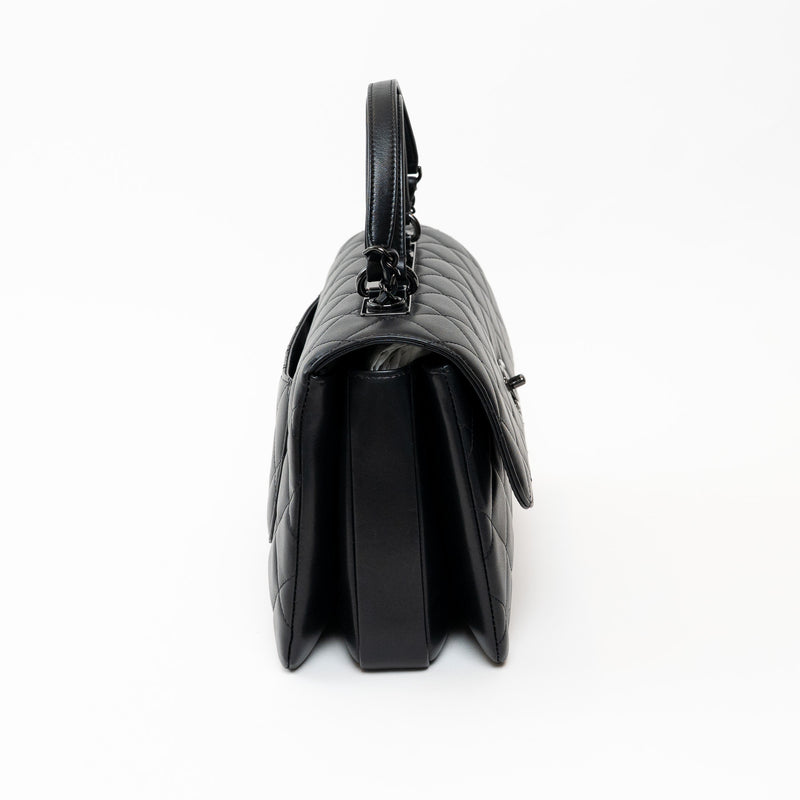 Pre-Loved Chanel™ Black Grained Quilted Leather Large Trendy Bag