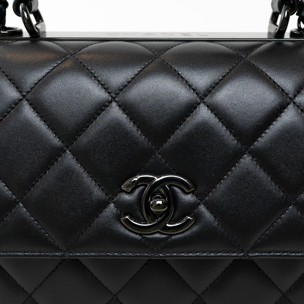 Pre-Loved Chanel™ Black Grained Quilted Leather Large Trendy Bag
