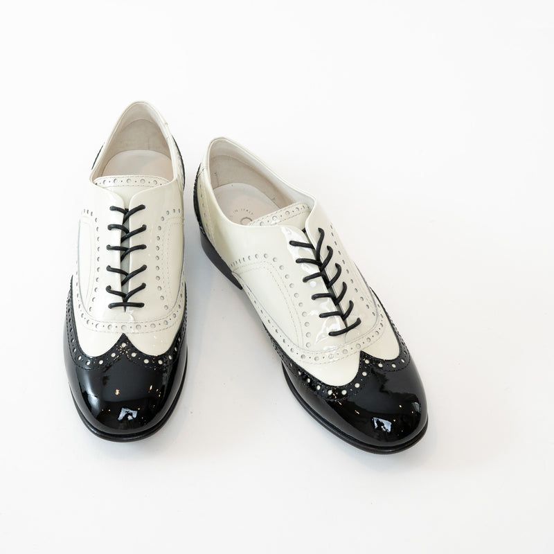 Pre-Loved Chanel™ White and Black Patent Leather Loafers Size 38.5
