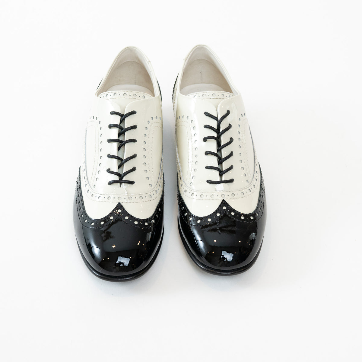Pre-Loved Chanel™ White and Black Patent Leather Loafers Size 38.5
