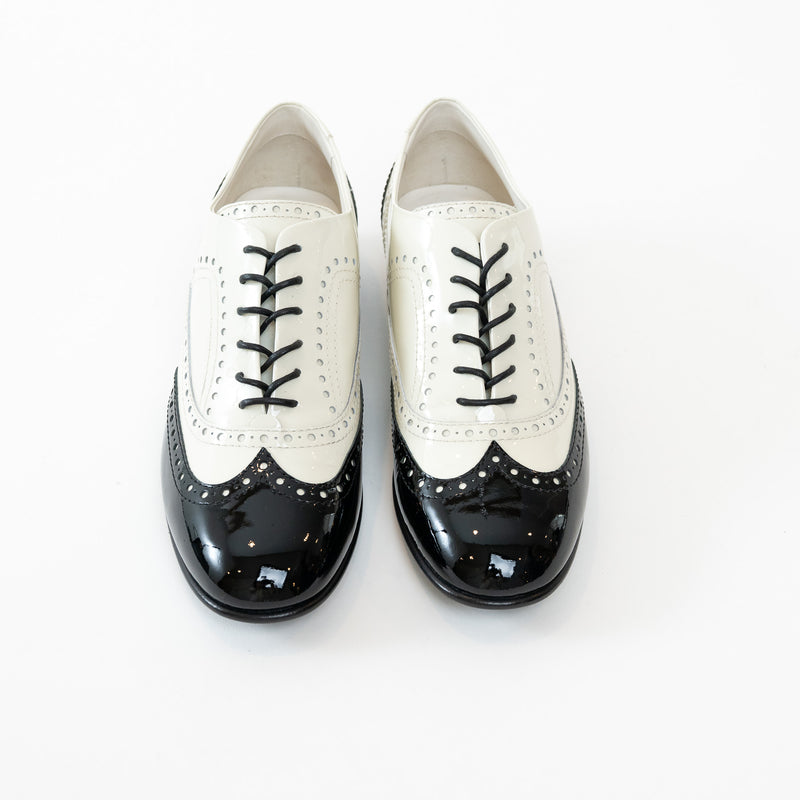 Pre-Loved Chanel™ White and Black Patent Leather Loafers Size 38.5