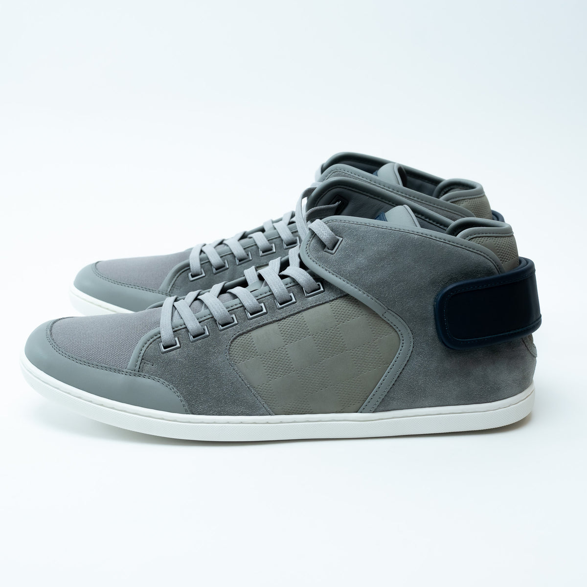 Louis Vuitton Grey/Navy Sneakers Size 8.5
