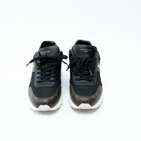Louis Vuitton Black Mesh/Monogram Low Top Sneakers Approx. Size 9