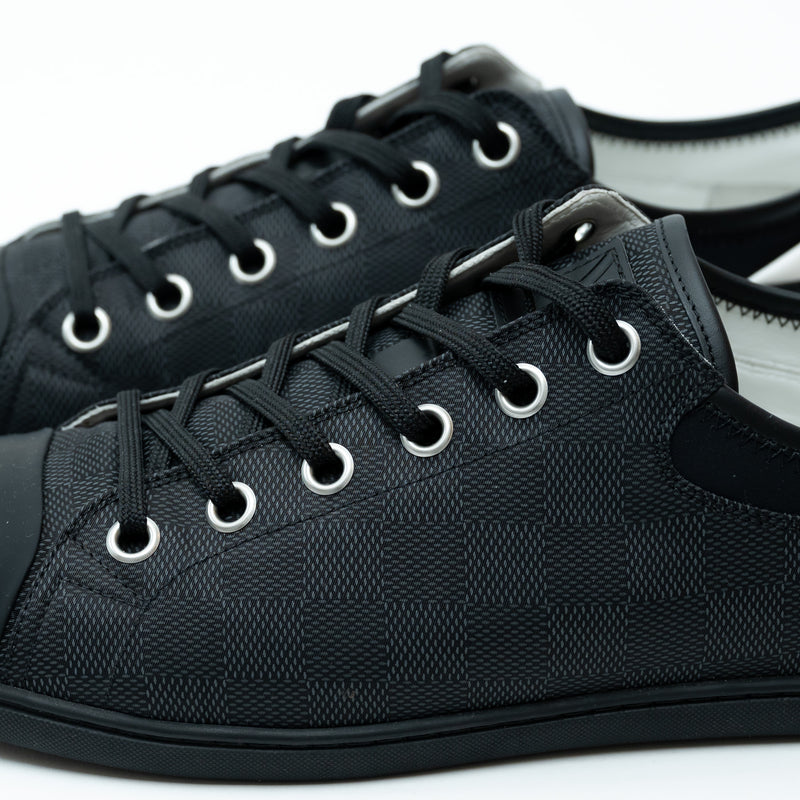 Louis Vuitton Damier Graphite Nylon Low-Top Sneakers Size 9