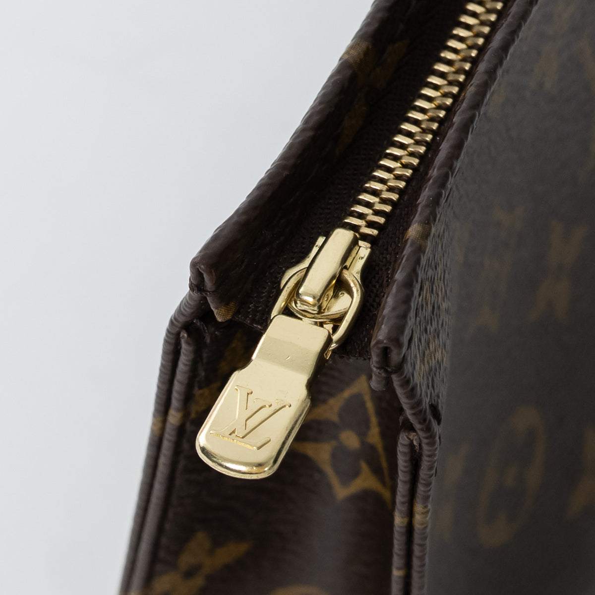 Louis Vuitton Monogram Canvas Toiletry Pouch 19