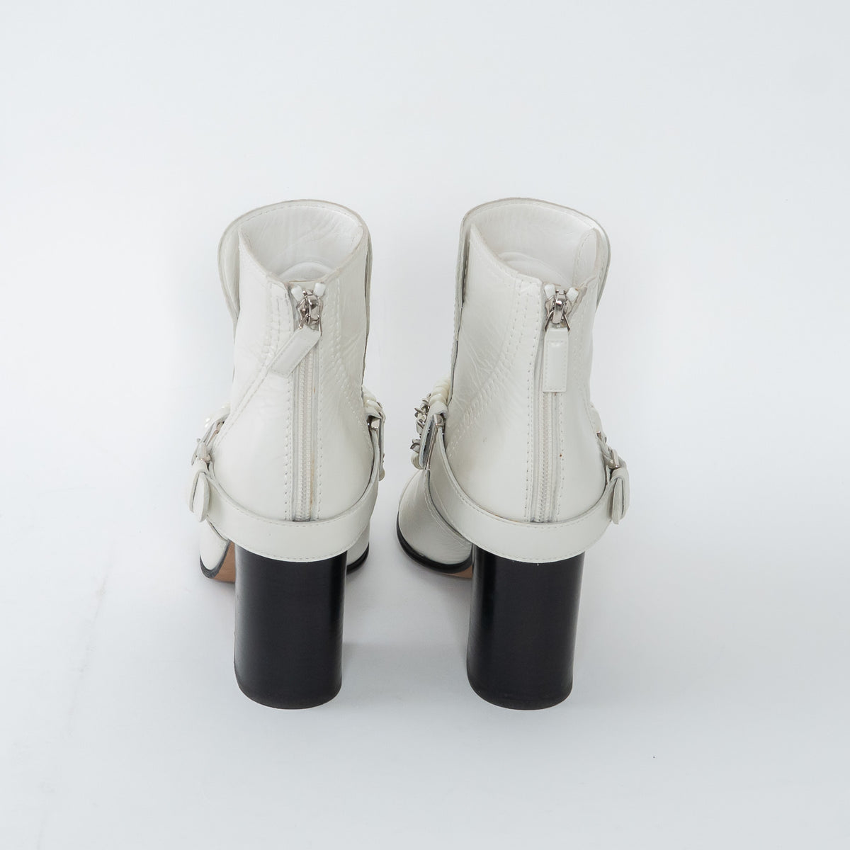 Pre-Loved Chanel™ White Leather Faux Pearl Boots Size 38.5