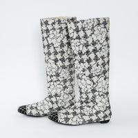 Pre-Loved Chanel™ White and Black Tweed Floral Boots Size 39