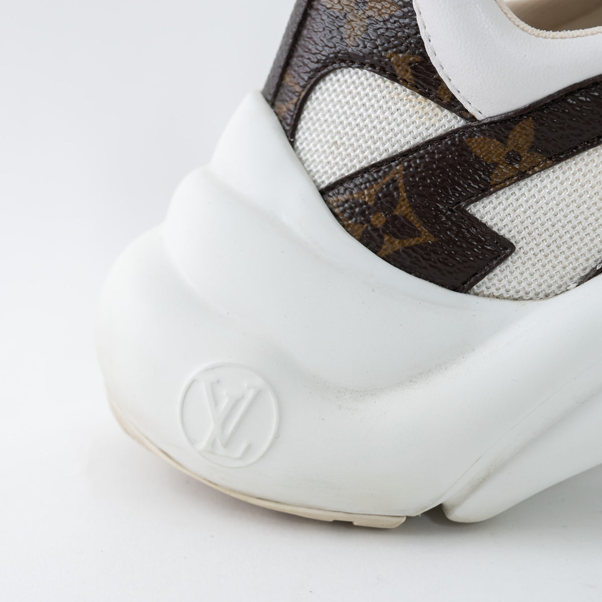 Louis Vuitton White Technical Fabric and Monogram Canvas Arclight Sneakers Size 38