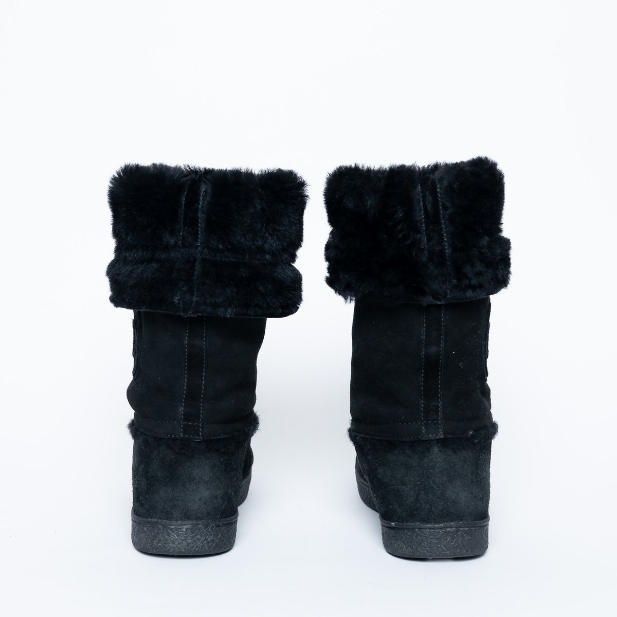 Pre-Loved Chanel™ Black Suede Faux Fur Lined Boots Size 38