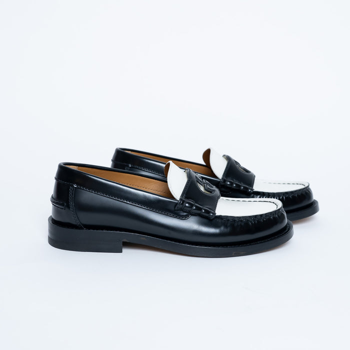 Gucci Black & White Leather Loafers With Logo Cutout Size 35.5