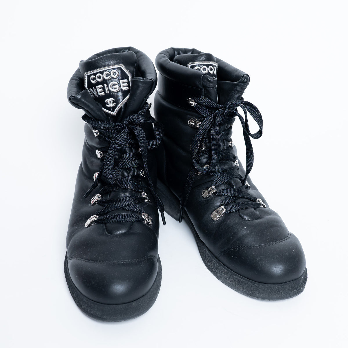 Pre-Loved Chanel™ "Coco Neige" Black Leather Winter Boots Size 38