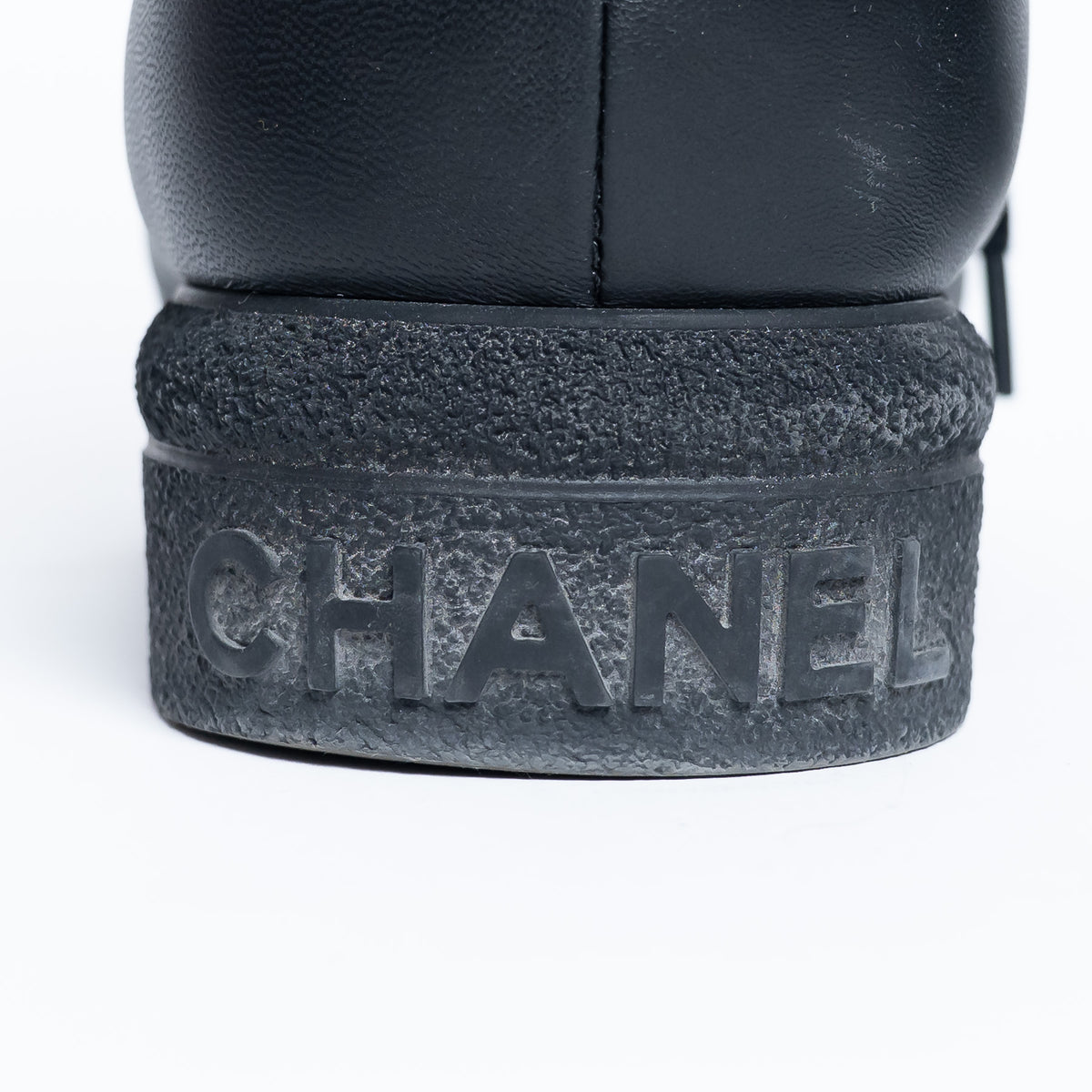 Pre-Loved Chanel™ "Coco Neige" Black Leather Winter Boots Size 38