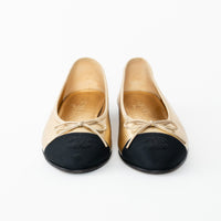 Pre-Loved Chanel™ Metallic Gold Laminated Lambskin Leather Ballet Flats Size 39