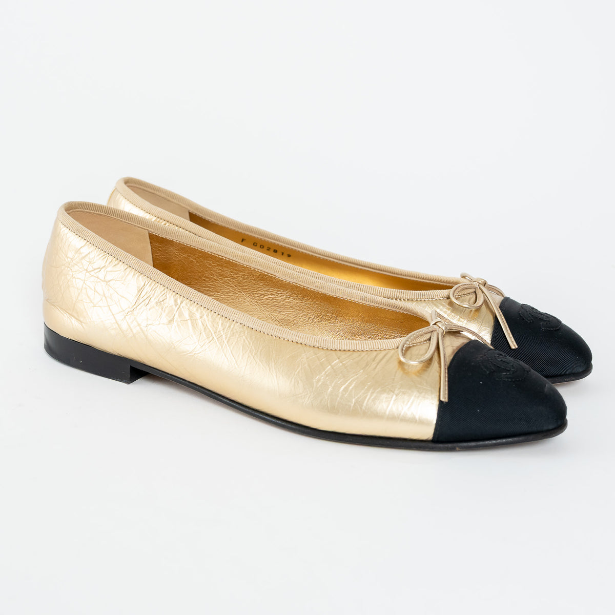 Pre-Loved Chanel™ Metallic Gold Laminated Lambskin Leather Ballet Flats Size 39