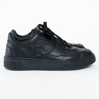 Pre-Loved Chanel™ Black Calfskin Leather Low Top Sneakers Size 35.5