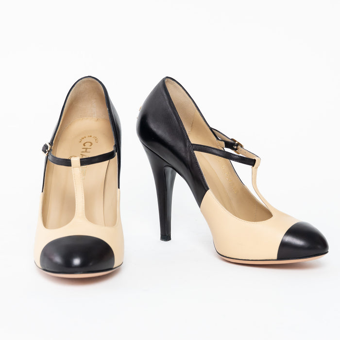 Pre-Loved Chanel™ Two Tone Black Beige Calfskin Leather Pumps Size 38.5