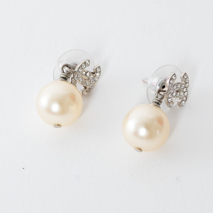 Pre-Loved Chanel™ Silver Tone Inset Crystal Pearl Drop Earrings