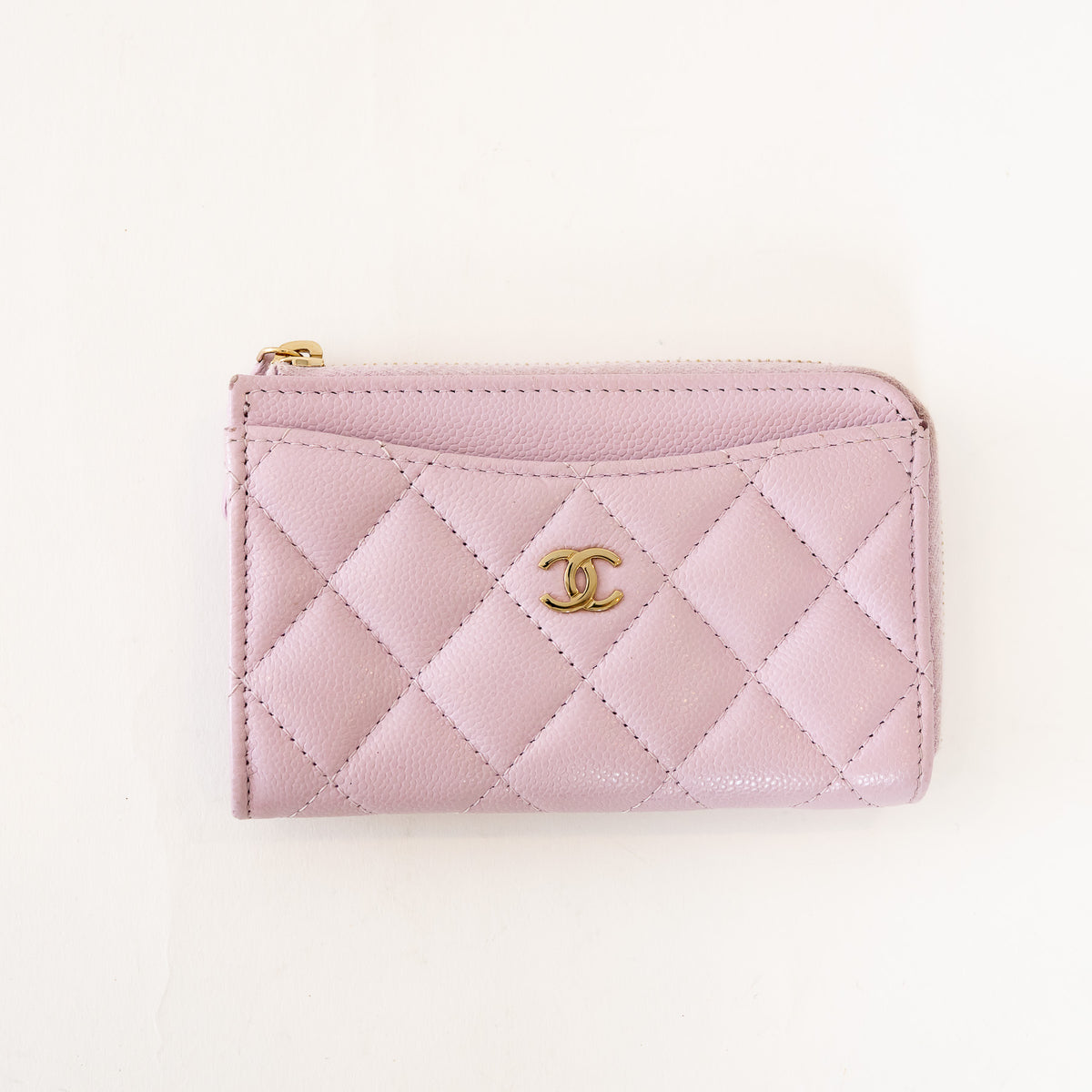 Pre-Loved Chanel™ Lilac Caviar Leather Zip Around Cardholder