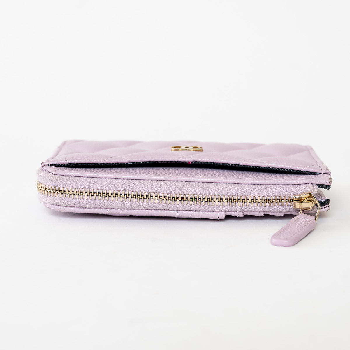 Pre-Loved Chanel™ Lilac Caviar Leather Zip Around Cardholder