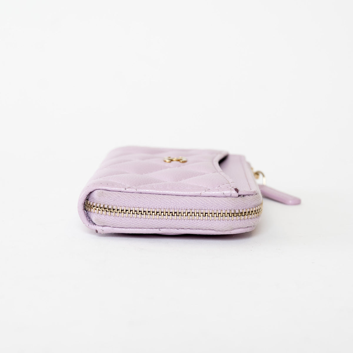 Pre-Loved Chanel™ Lilac Caviar Leather Zip Around Cardholder