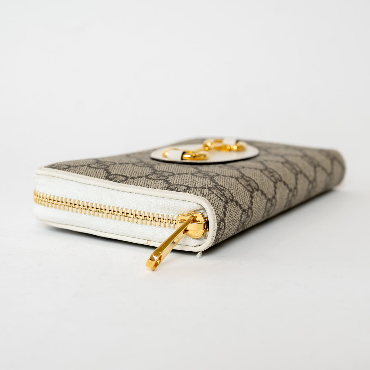 Gucci Beige and White GG Supreme Canvas Gold Horsebit Zip Around Continental Wallet