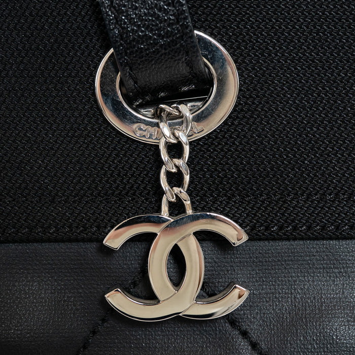 Pre-Loved Chanel™ Black Leather and Nylon Paris Biarritz Tote Bag