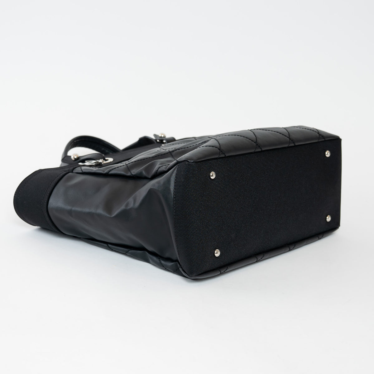 Pre-Loved Chanel™ Black Leather and Nylon Paris Biarritz Tote Bag