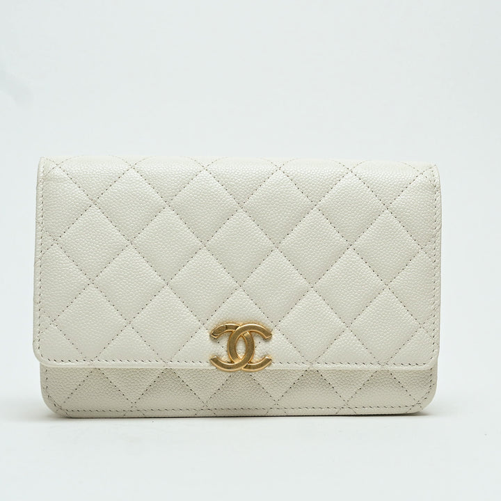 Pre-Loved Chanel™ White Caviar Leather Wallet On Chain