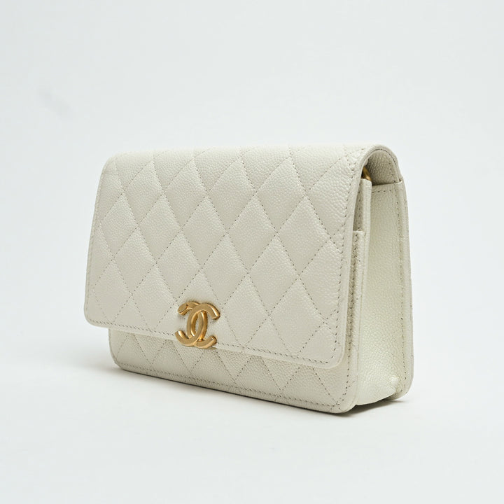 Pre-Loved Chanel™ White Caviar Leather Wallet On Chain