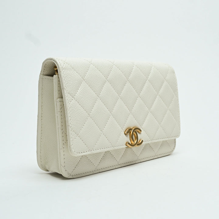 Pre-Loved Chanel™ White Caviar Leather Wallet On Chain