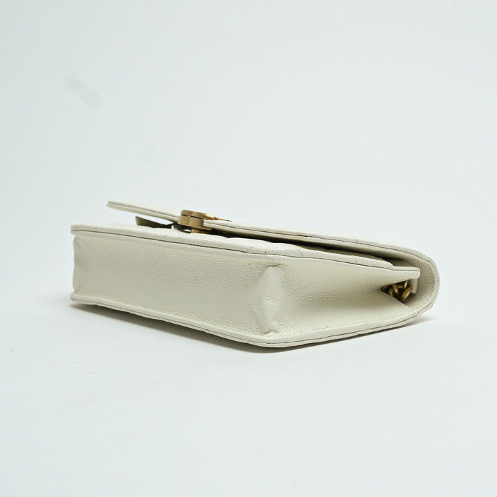 Pre-Loved Chanel™ White Caviar Leather Wallet On Chain
