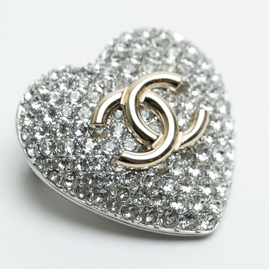 Pre-Loved Chanel™ Silver-Tone Crystal Embellished Heart Brooch
