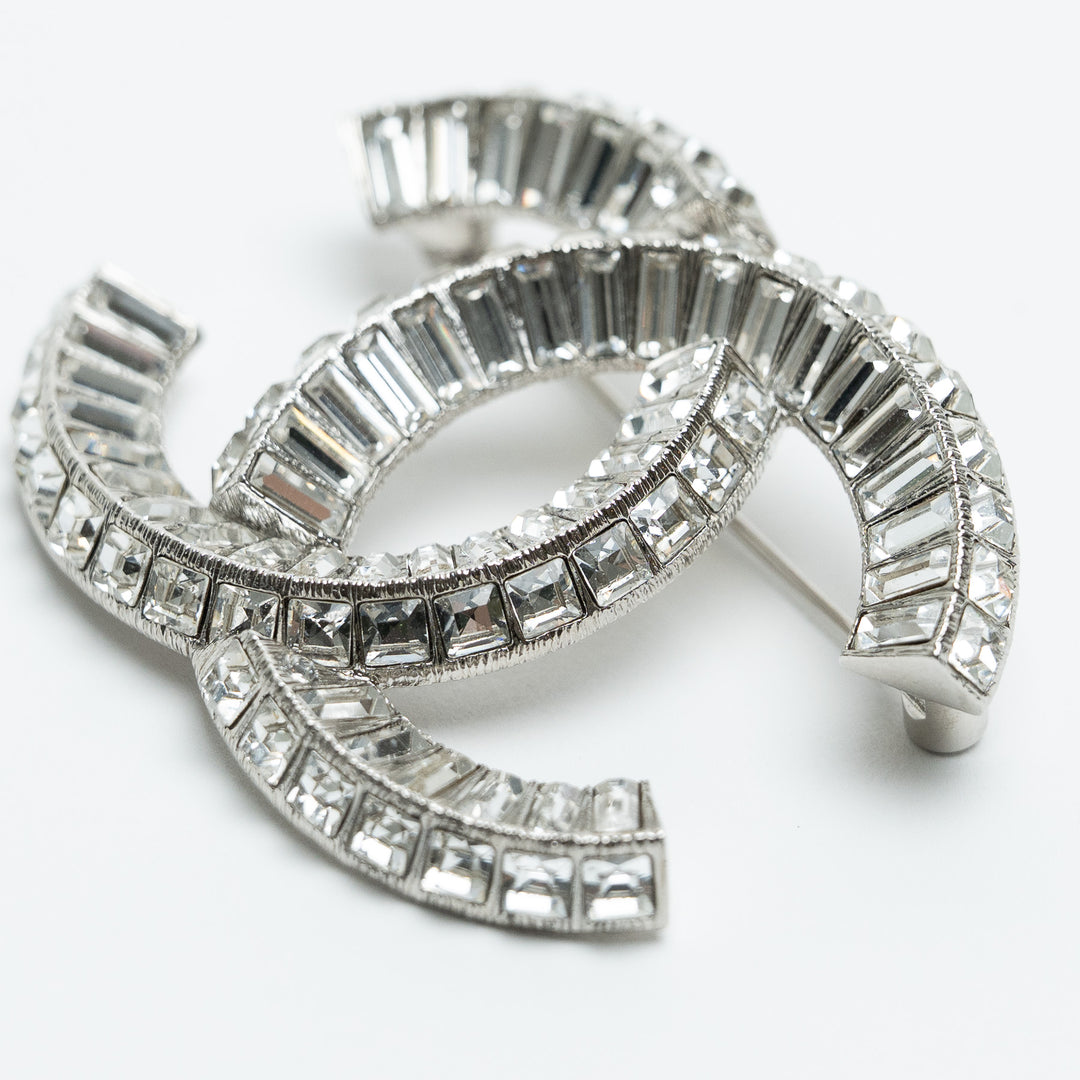 Pre-Loved Chanel™ Silver-Tone CC Crystal Baguette Brooch