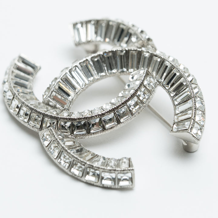 Pre-Loved Chanel™ Silver-Tone CC Crystal Baguette Brooch