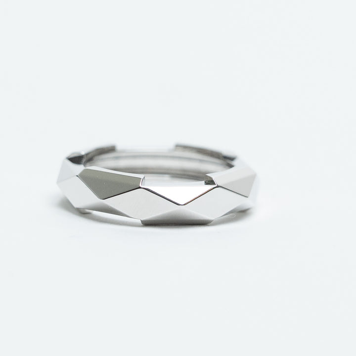Gucci 18K White Gold Link To Love Ring Size 10