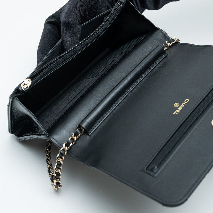 Pre-Loved Chanel™ Black Quilted Aged Lambskin Leather Wallet-On-Chain