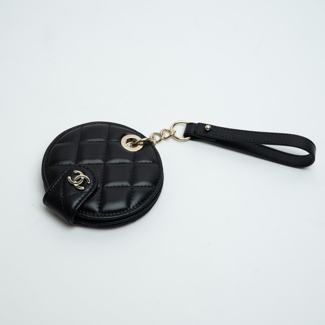 Pre-Loved Chanel ™ Black Quilted Lambskin Leather Luggage Tag