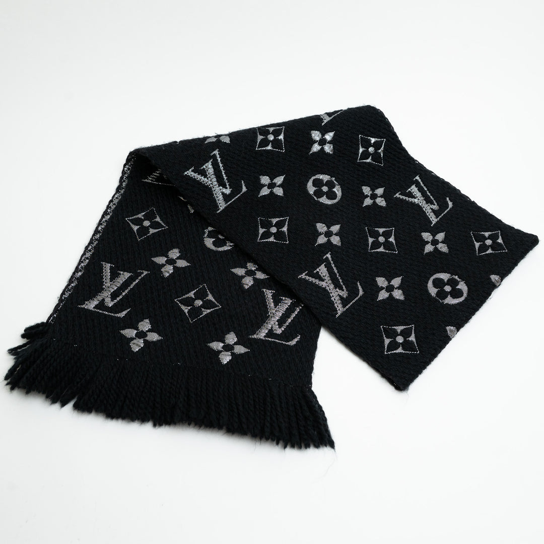 Louis Vuitton Black and Silver Metallic Monogram Knitted Scarf