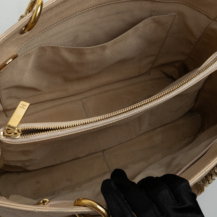 Pre-Loved Chanel™ Beige Caviar Leather GST Tote with Gold Hardware
