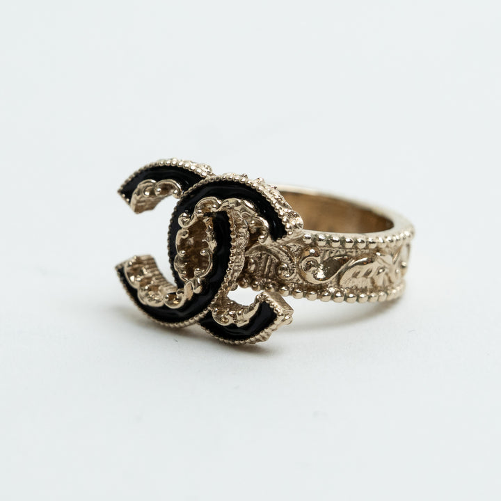 Pre-Loved Chanel™ Gold Tone Interlocking Filagree Logo Ring Size 52
