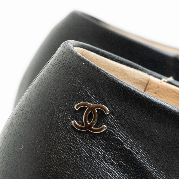 Pre-Loved Chanel™ Black Leather Quilted Block Heel Booties Size 38.5