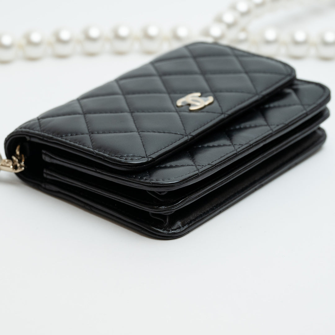 Pre-Loved Chanel™ Black Quilted Lambskin Oversized Pearl Strap Compact Wallet On Chain