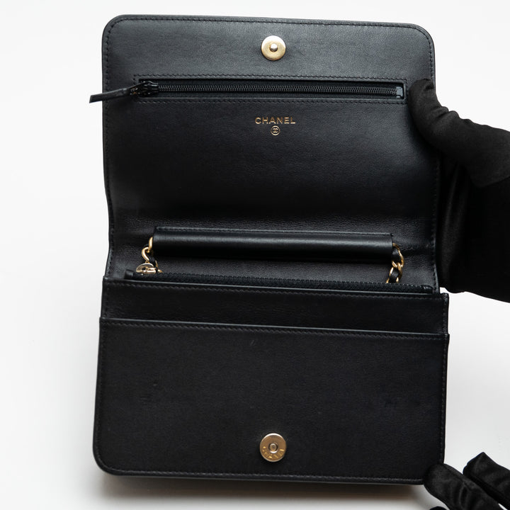 Pre-Loved Chanel™ Black Nappa Chevron Leather Boy Wallet on Chain