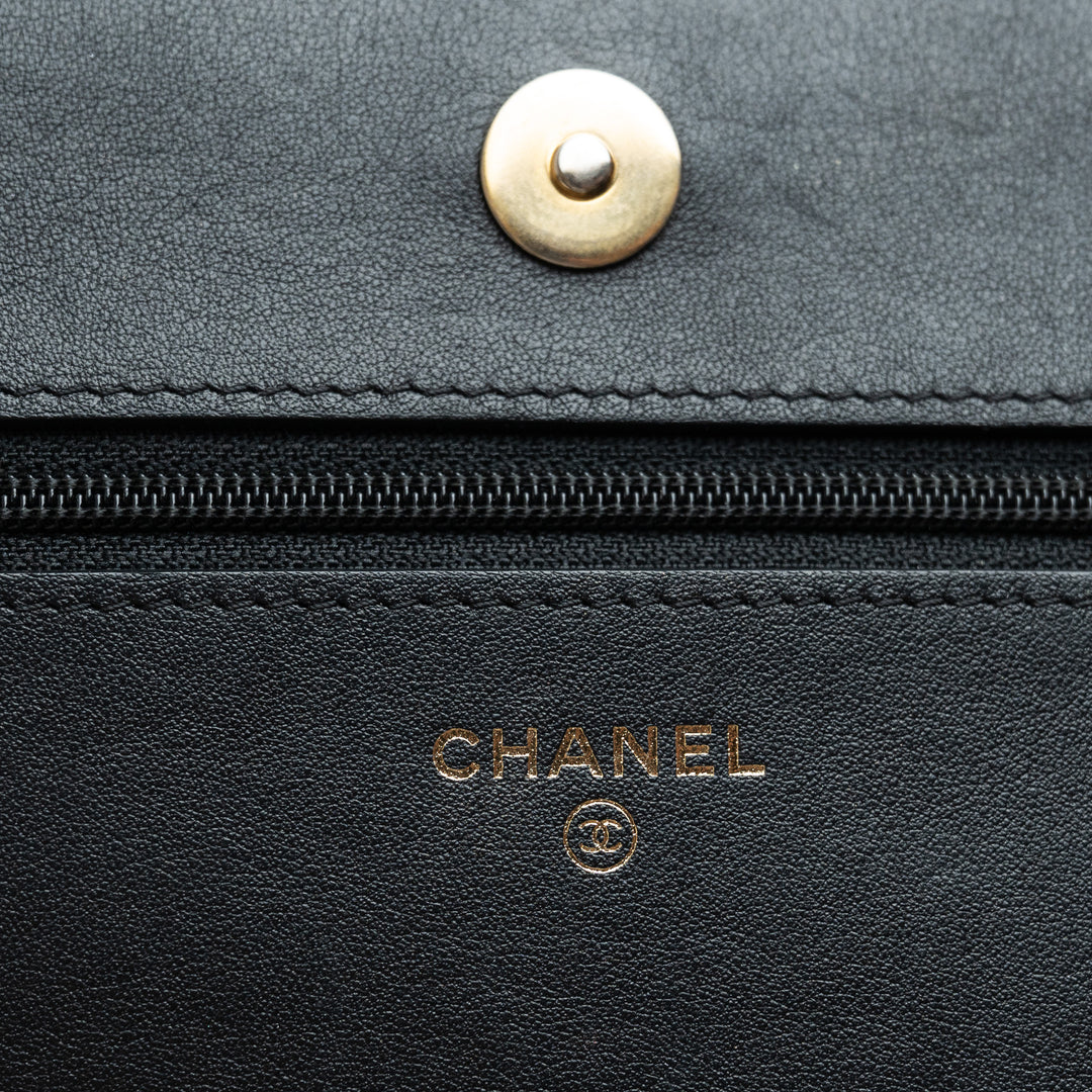 Pre-Loved Chanel™ Black Nappa Chevron Leather Boy Wallet on Chain