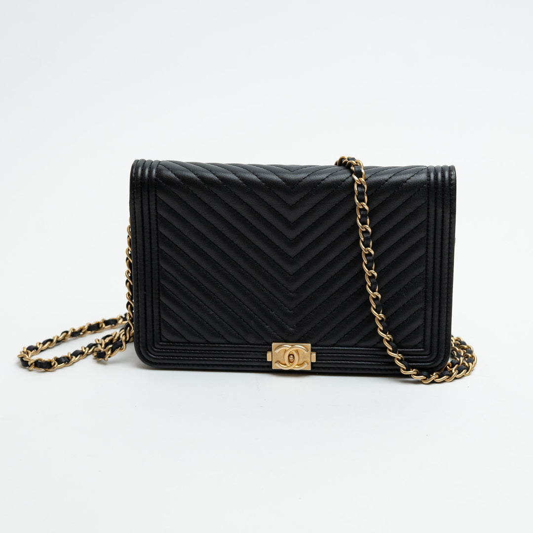 Pre-Loved Chanel™ Black Nappa Chevron Leather Boy Wallet on Chain
